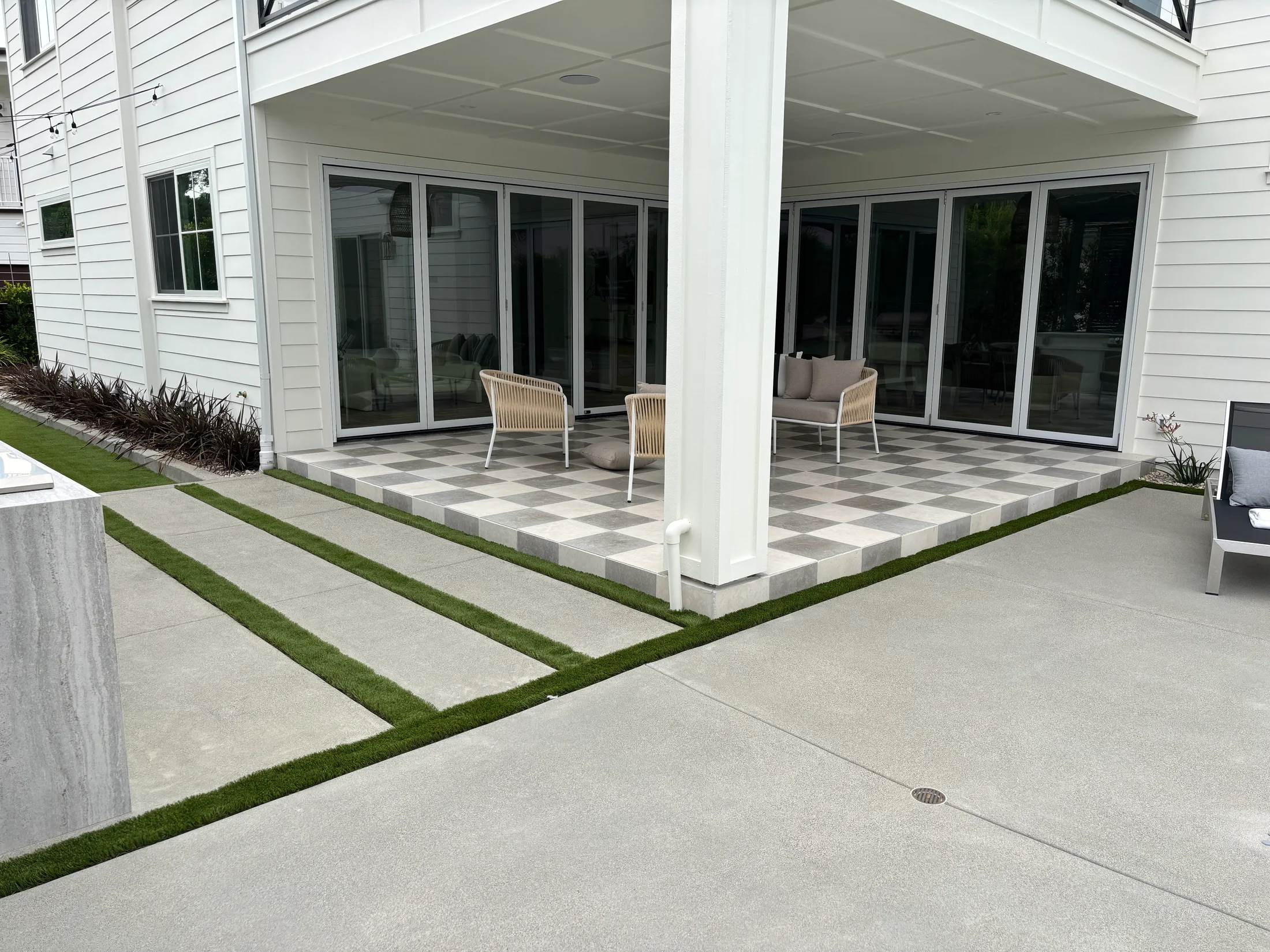 Coastal Modern Farmhouse — outdoor living detail 17